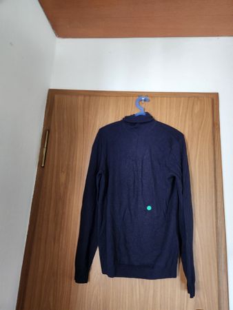Pull col roulé Ted Baker bleu marine taille 2( trou)