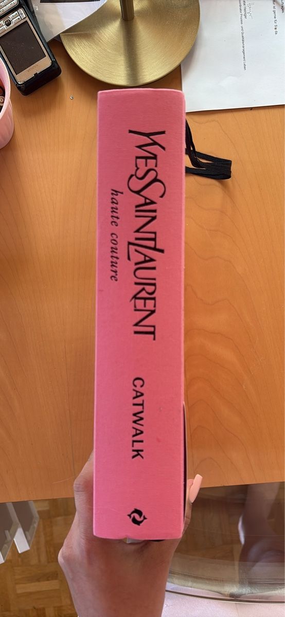 Libri: YSL Haute Couture Catwalk – Nuovo (secondo la descrizione) da Wald ZH venduto da Kitty_pink123 1