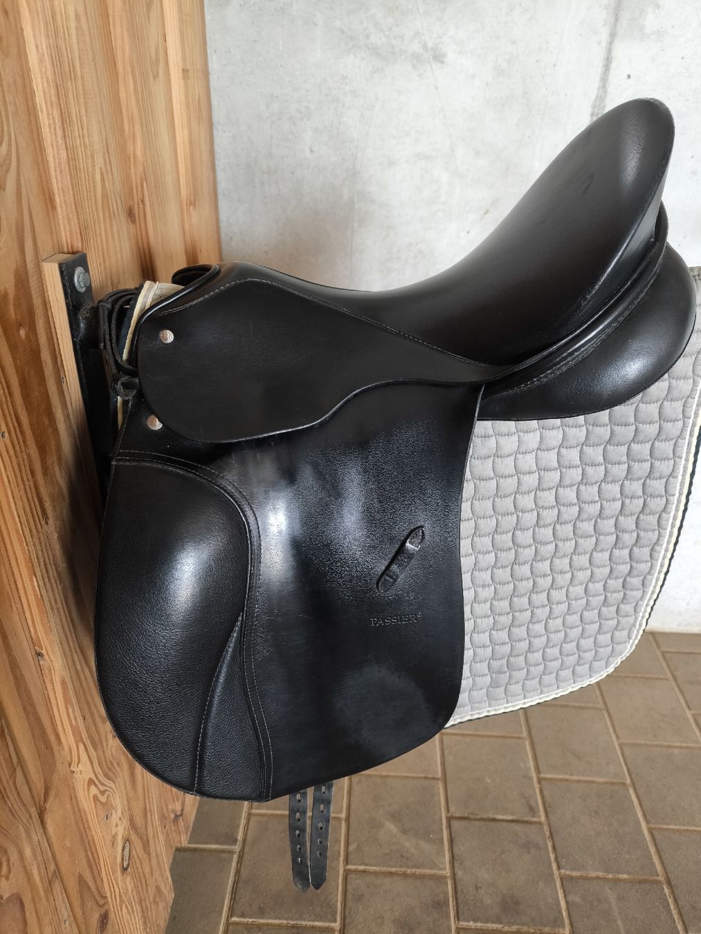 Selle & Accessori: DR-Sattel Passier, GG Extra – Usato da Zürich venduto da katjes