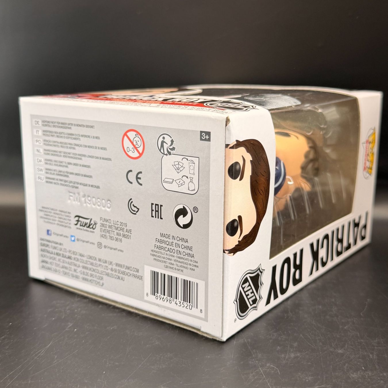 Funko Statuette: Funko Pop! NHL Patrick Roy 48 – Usato da Düdingen venduto da Nerdworld 3