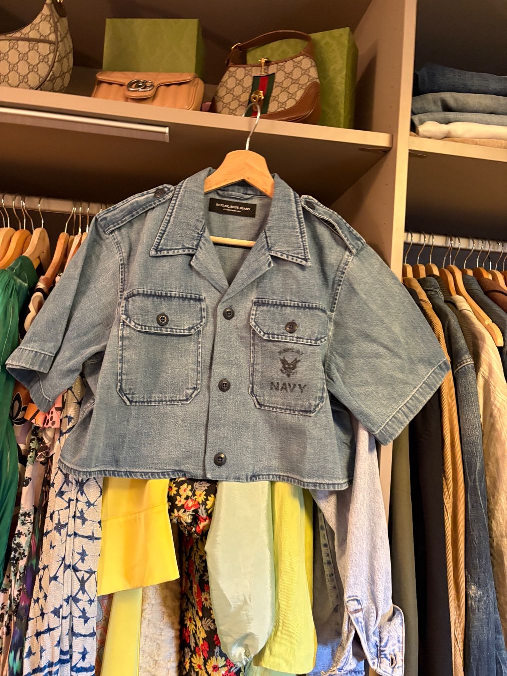 Camicette: Cooles Jeanshemd, Crop Style, , Grösse L neue – Nuovo (secondo la descrizione) da Gutenswil venduto da mse_hbj5