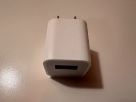Original Apple Ladegerät A1385 - Top Zustand. CHF 29.00