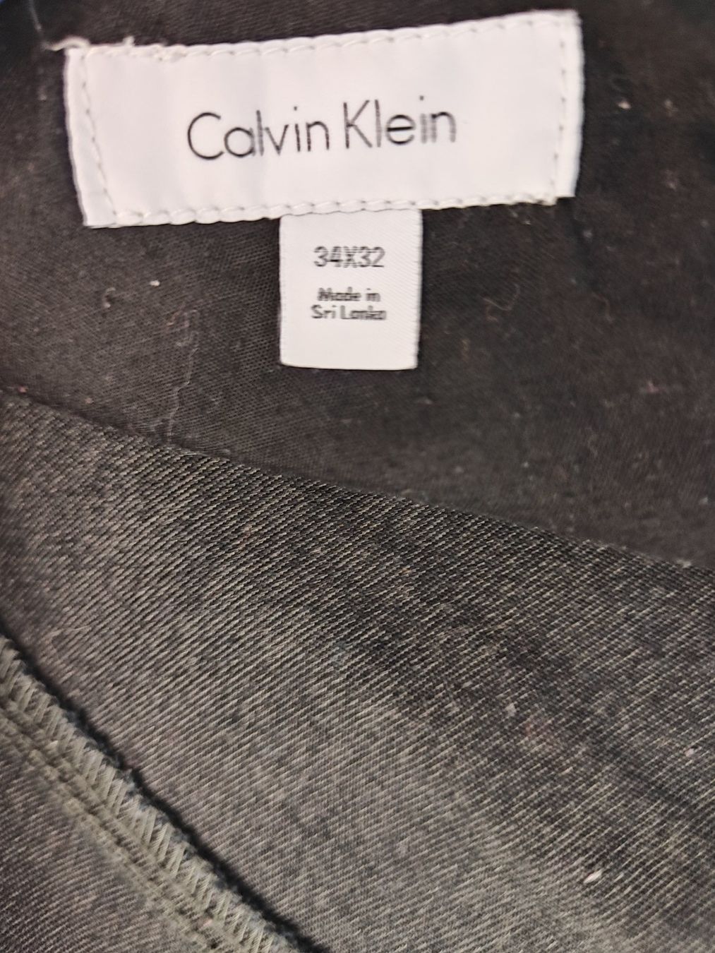 Calvin Klein Pantaloni: CK Herrenhose GR 43/32 – Usato da Langnau am Albis venduto da Judithsebi 2