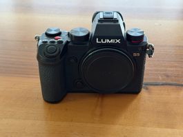 Panasonic Lumix S5 in gutem Zustand