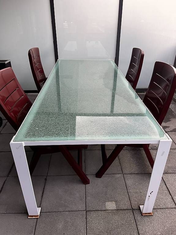Tavoli: Esstisch / Gartentisch aus Stahl mit Glasplatte – Usato da Dättwil AG venduto da Sarber 1