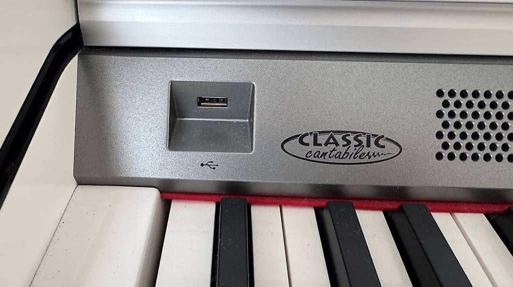 Strumenti musicali: Classic Cantabile DP-A410 – Usato da Wädenswil venduto da eleganza01 2