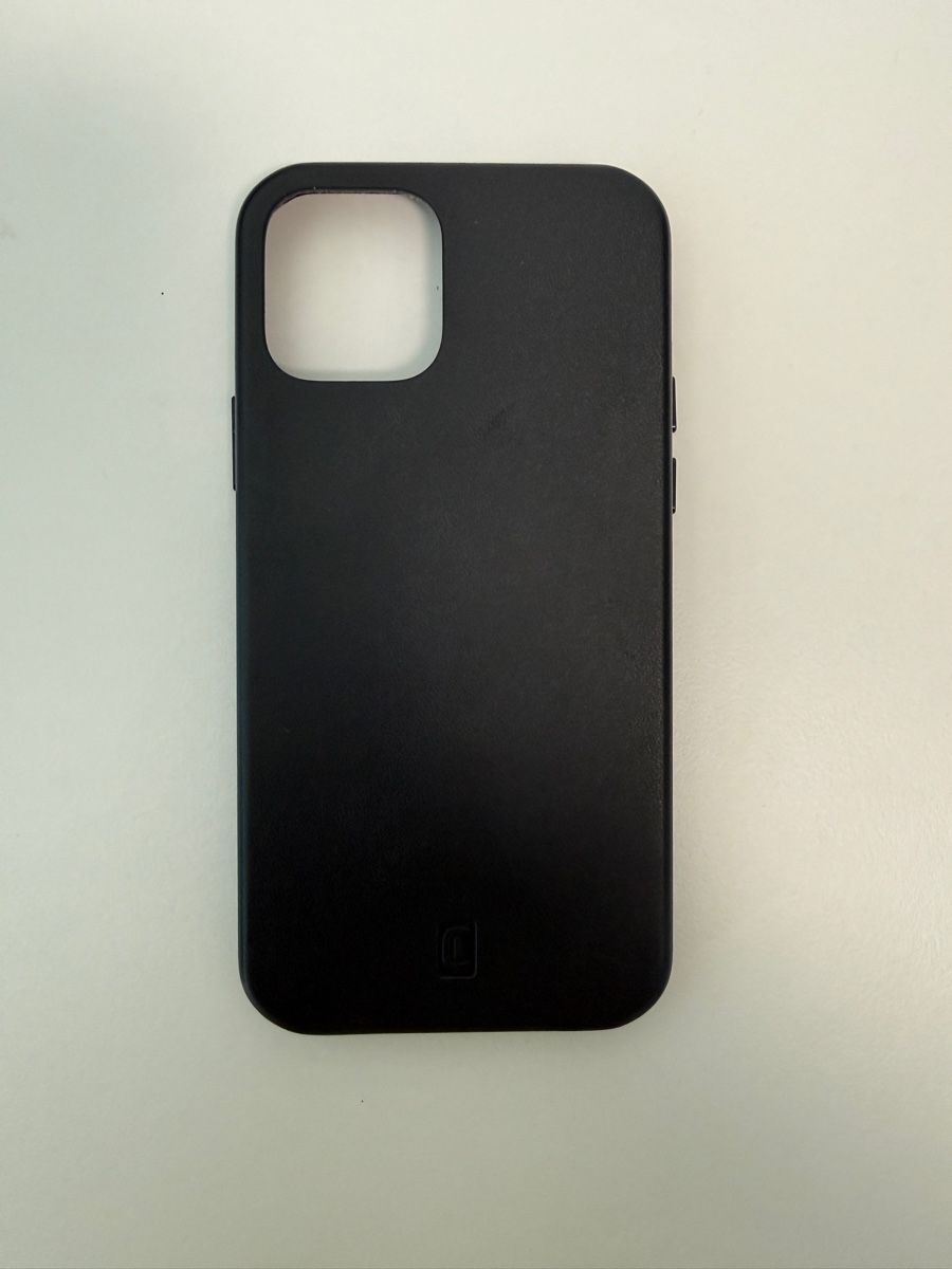 Cover & Protezioni schermo: iPhone 12 Pro Hülle – Schwarz – Usato da Oberengstringen venduto da lsilva99