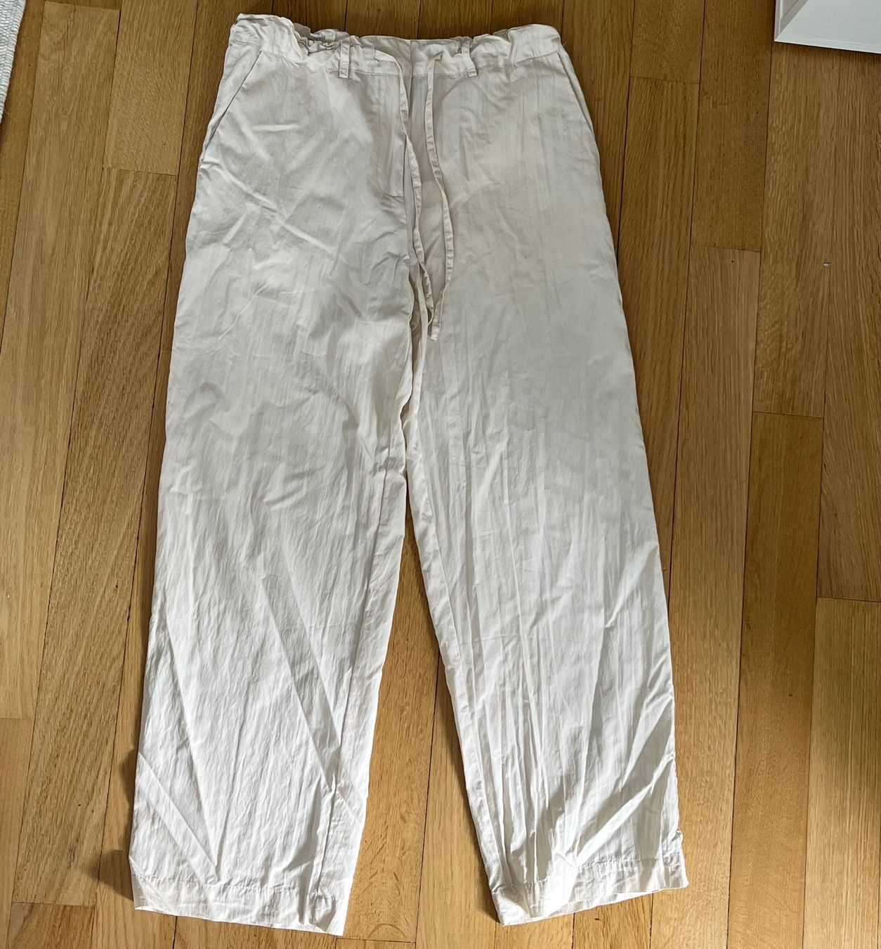 Pantaloni: Stoffhose beige luftig – Usato da Rüti ZH venduto da sar_9gnw