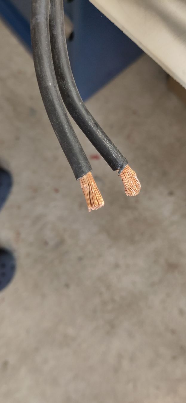 Kabel: Pylontech Amphenol Batterie Anschlusskabel 32mm2 – Gebraucht aus Liebefeld von robi15blue 2