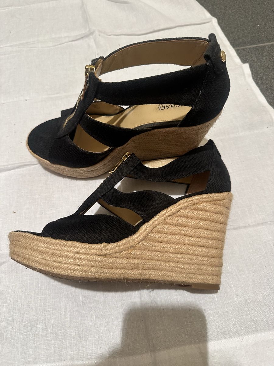 Michael Kors Damenschuhe: Michael Kors black wedges EU36.5 – Gebraucht aus St. Niklausen LU von lau_259n 2