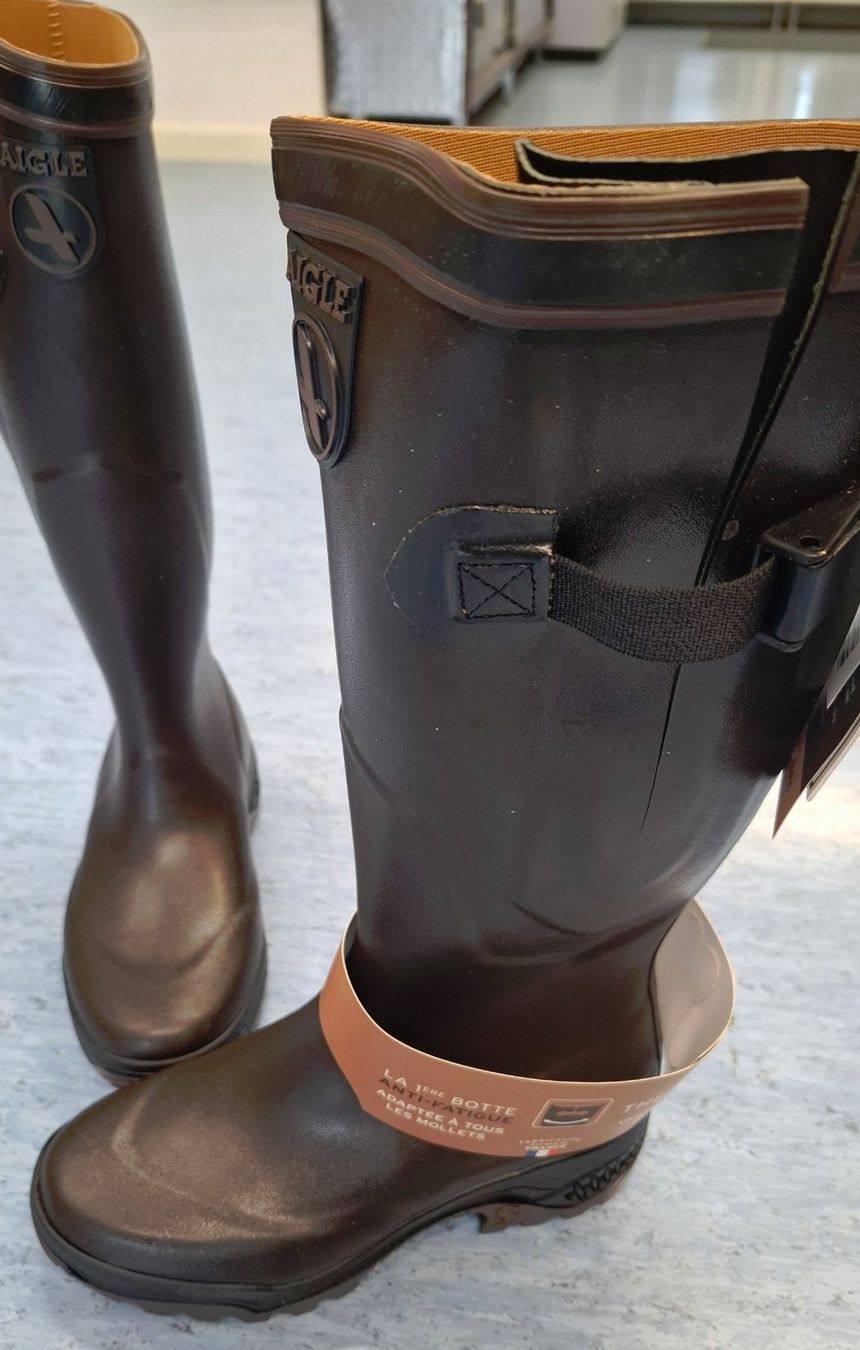Herrenschuhe: Aigle Parcour  2 Vario Wanderstiefel Gr. 36 – Neu und originalverpackt aus Allschwil von Flupis 1