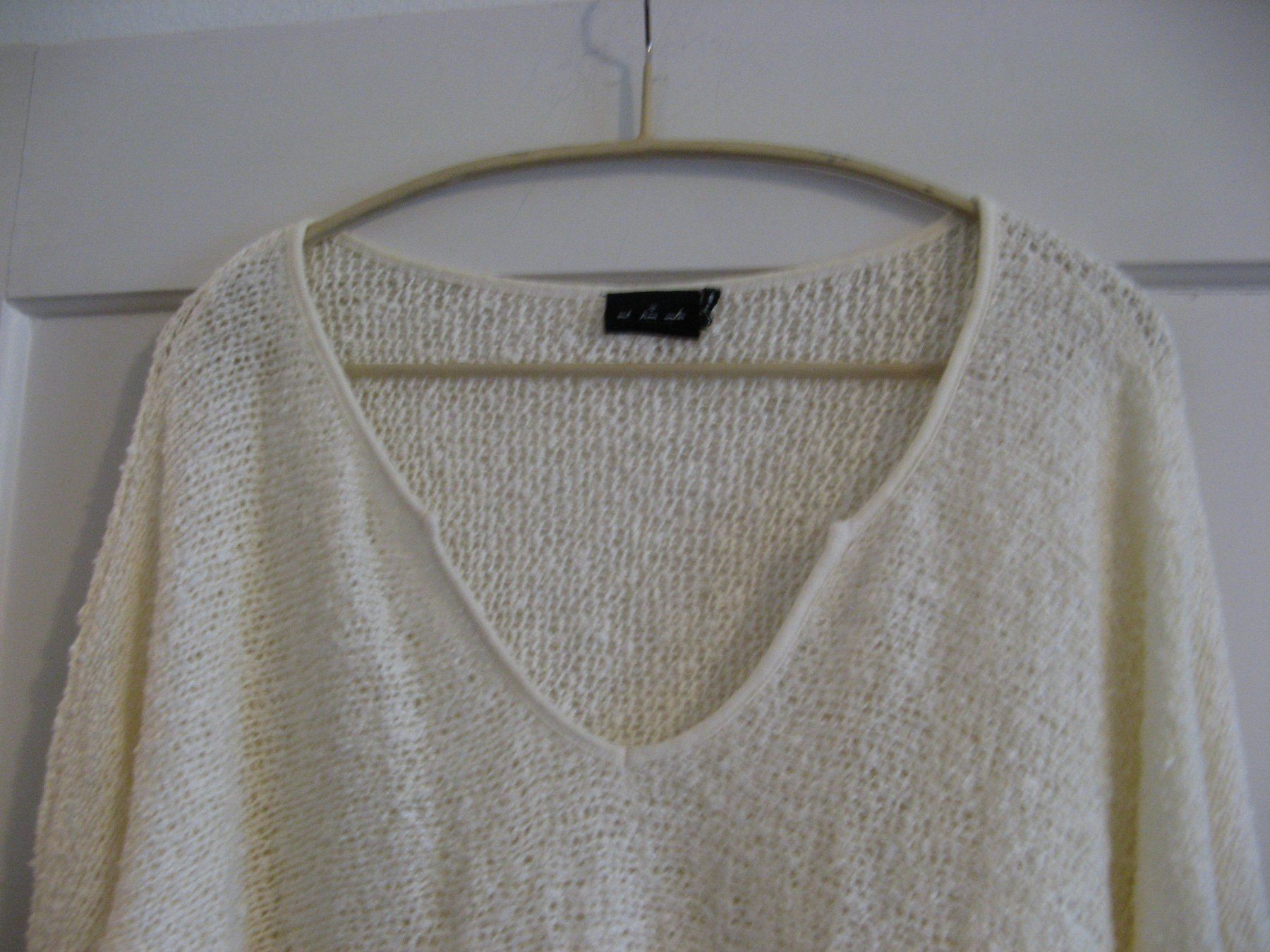 Maglioni & Felpe: kurzer Pulli beige Gr. M out from under – Usato da Zürich venduto da apil 2