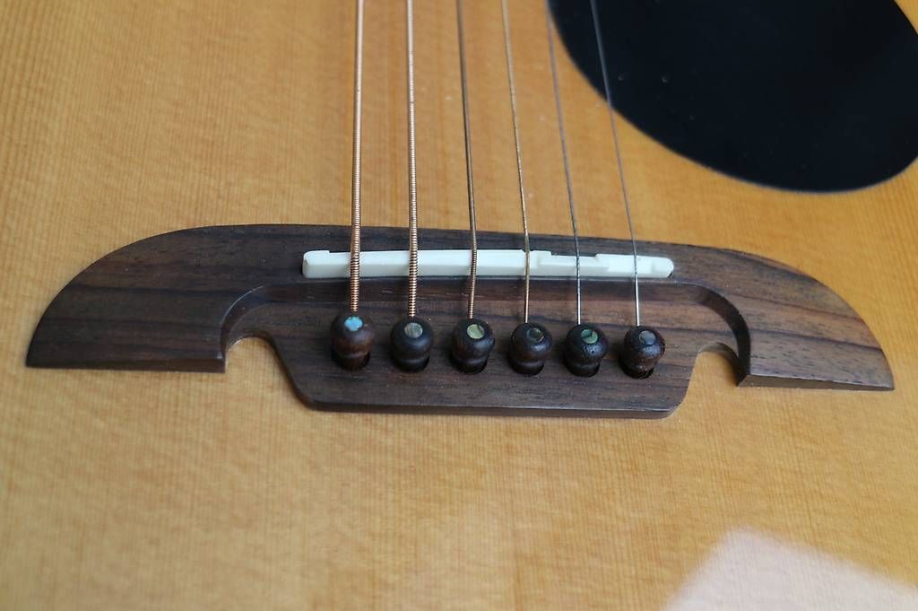 Strumenti musicali: Alvarez Baritone+ pickup +case – Usato da Loco venduto da cardinal02 3