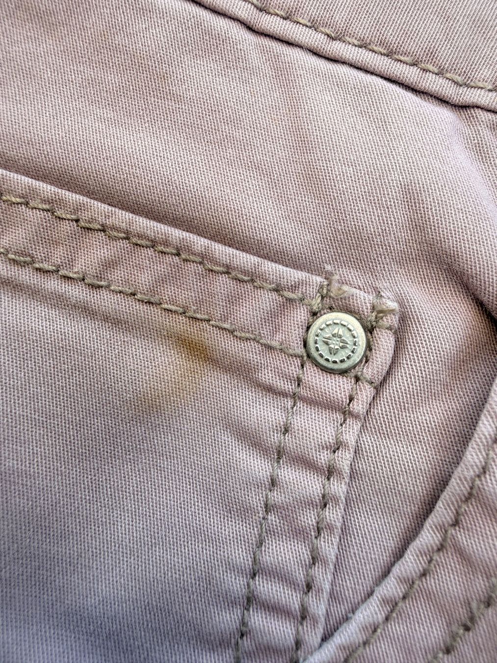 Nile Pantaloni: NILE Bermuda Shorts Damen Größe L – Usato da Wilen b. Wollerau venduto da kar_8vzh 2