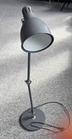 IKEA ARÖD Tischlampe schwenkbar in grau