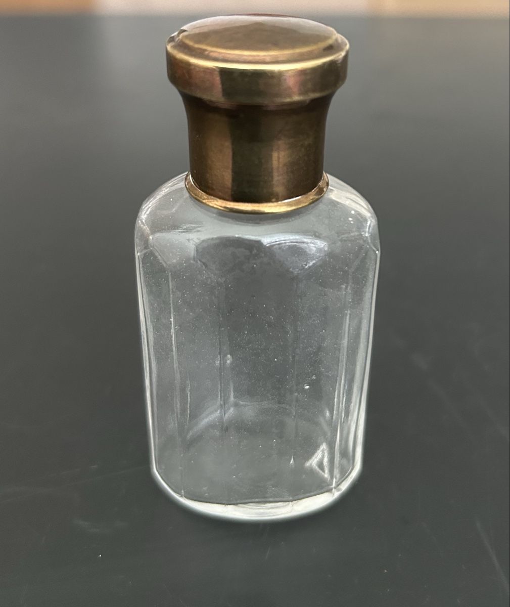 Bottiglie: Antike kleine Flasche – Usato da Zumikon venduto da tuna007