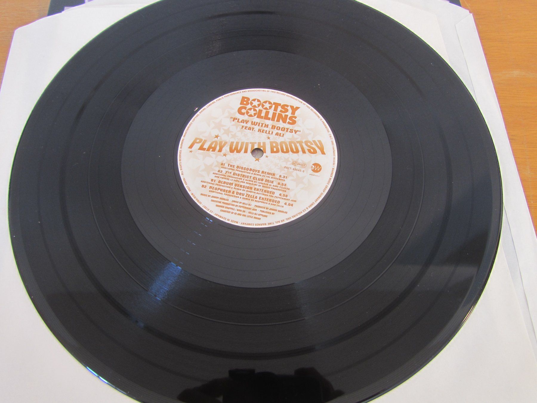 Dischi in vinile: BOOTSY COLLINS:   Play With Bootsy     /    feat. KELLI ALI – Usato da Seengen venduto da mikelele 5