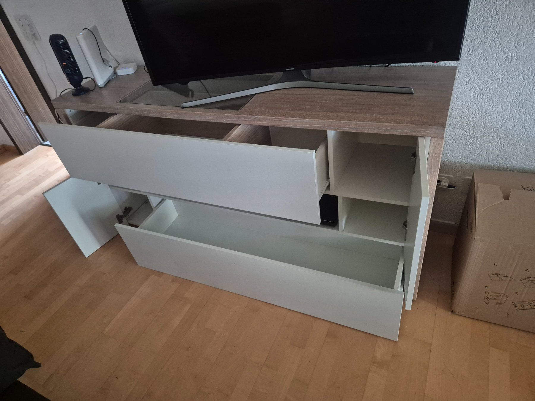 Meubles TV: Exklusives Sideboard – D'occasion à Erlach par choeifli07 2