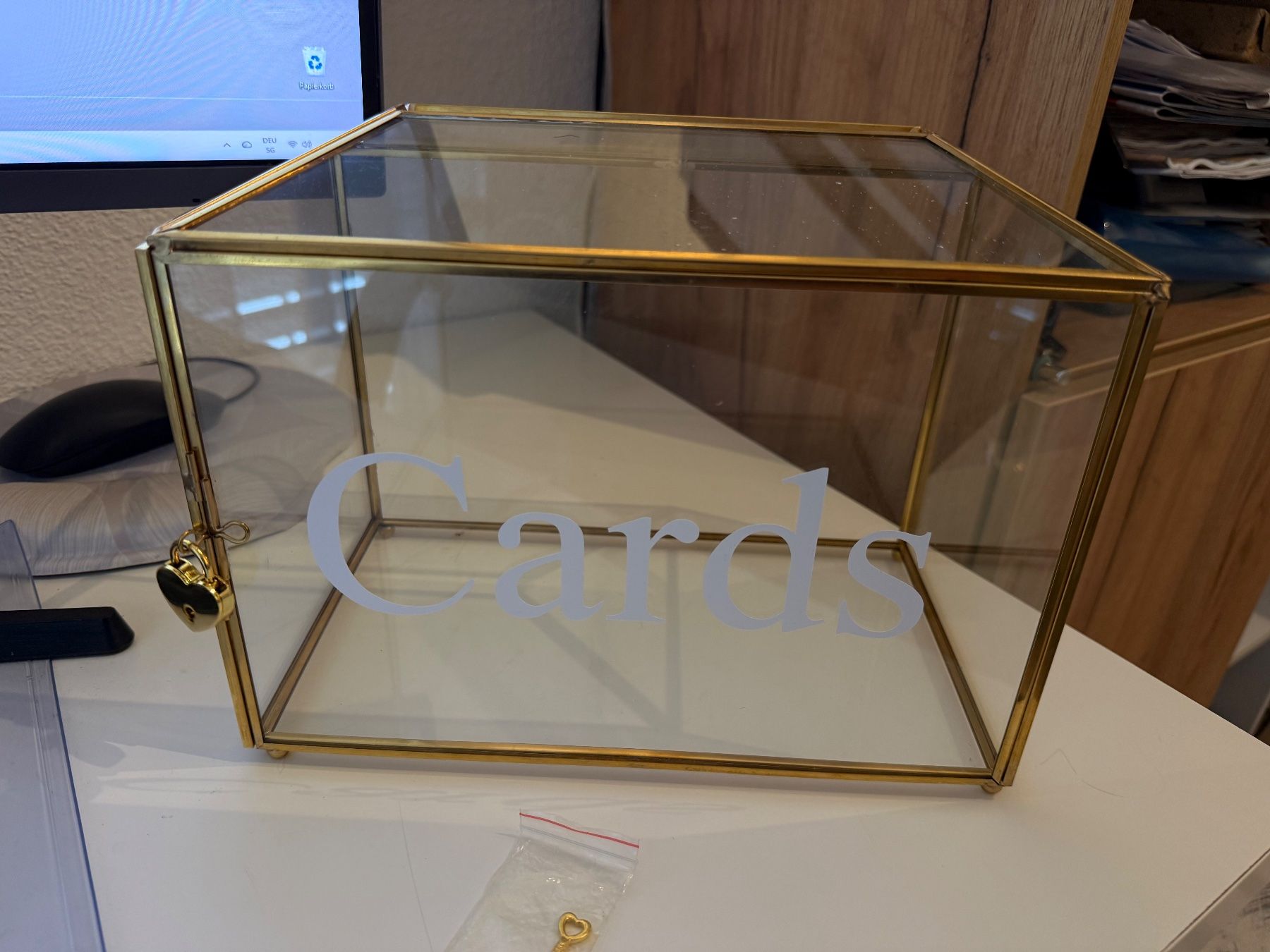 Schmuckkästen: Kartenbox Glas Messing mit Schloss Herzform goldfarben – Gebraucht aus Zürich von pire01 1