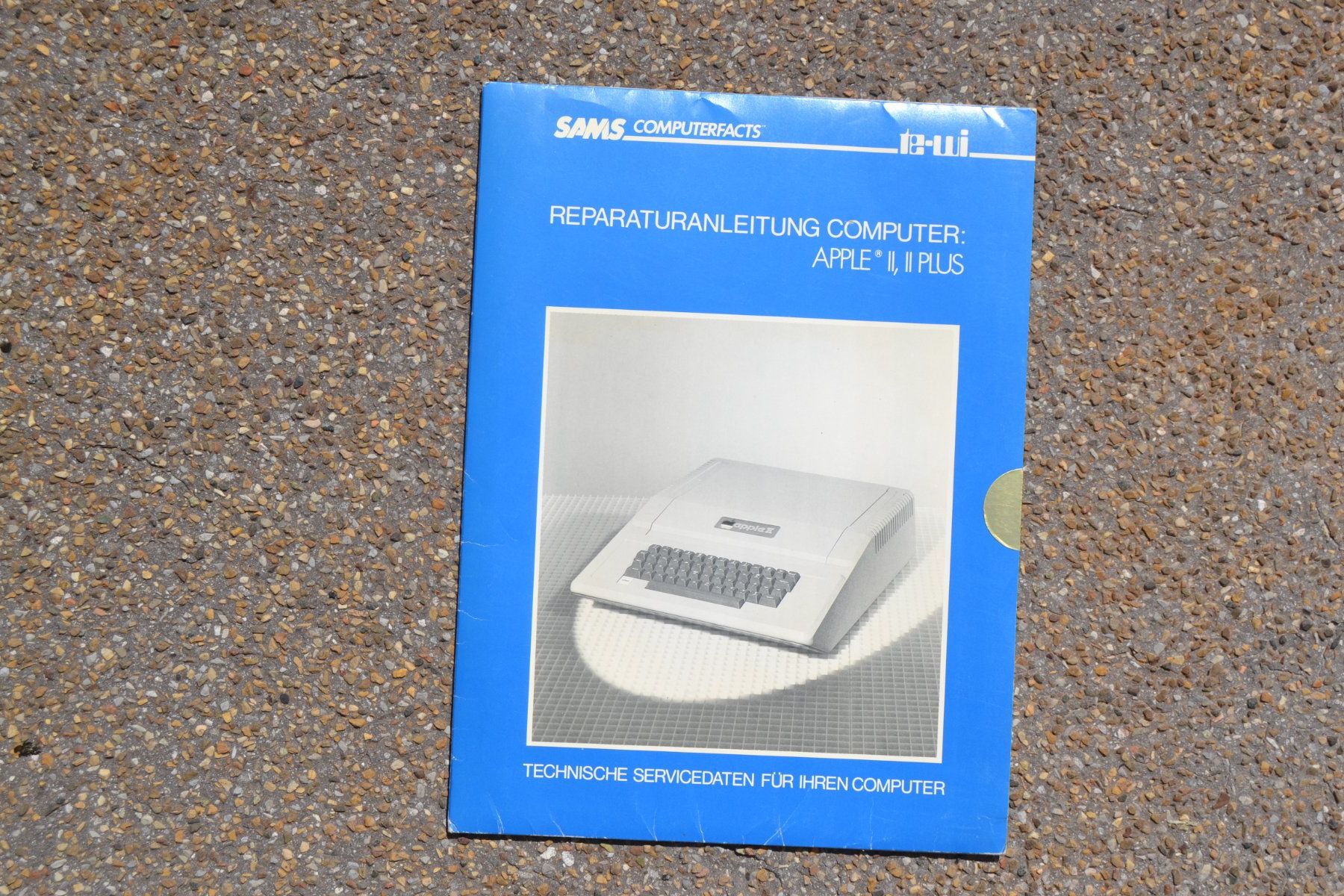 Bücher: APPLE II / II+  Reparaturanleitung – Neu und originalverpackt aus Wil SG von fanofrio