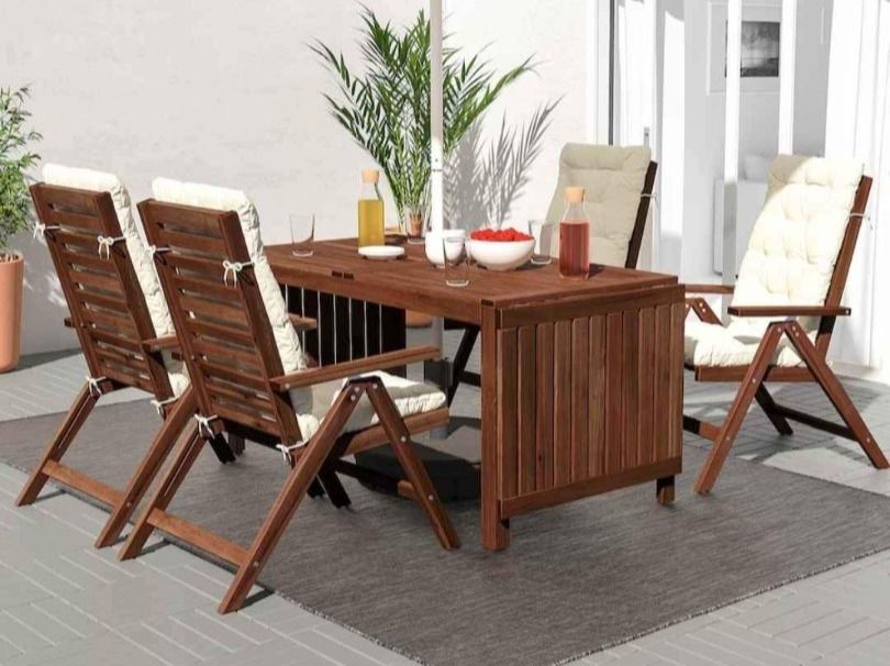 Patio table and 4 chairs Kaufen auf Ricardo