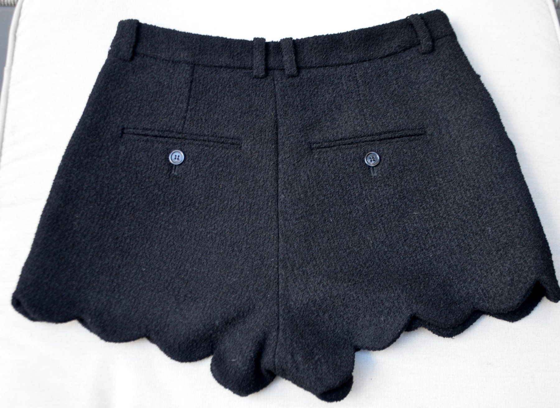 Saint Laurent Pantaloni: Saint Laurent Shorts  .36 – Usato da Collonges venduto da arashee 1