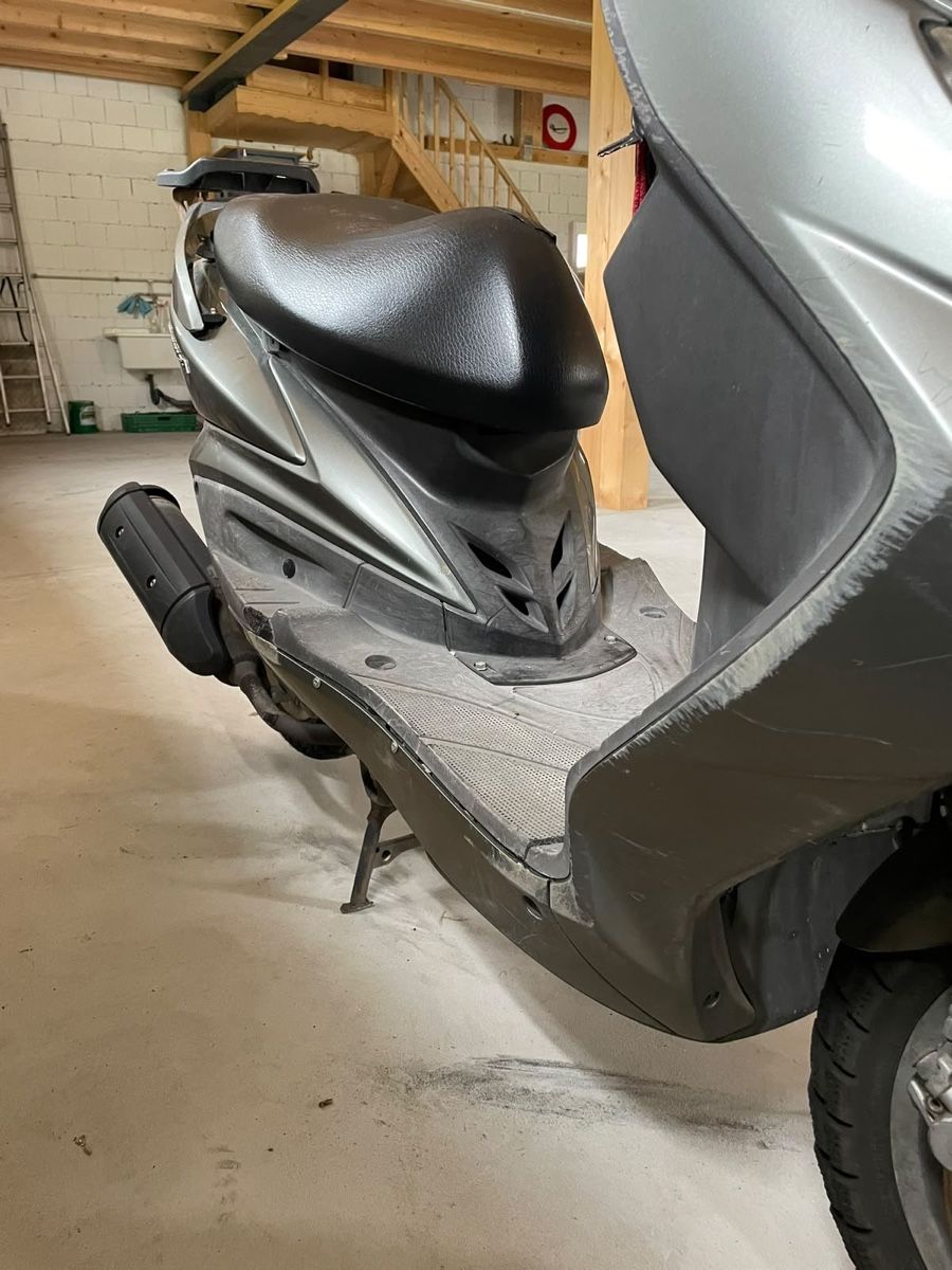 Yamaha Scooters: Roller – Gebraucht aus Weissbad von superman8076 6