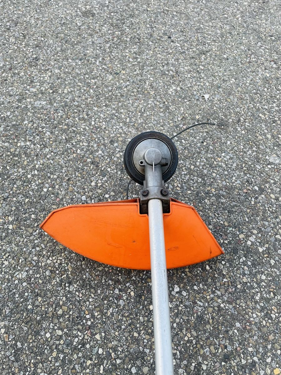 Stihl Tutti gli attrezzi: Rasentrimmer Stihl FS 100 – Usato da Würenlos venduto da Shop_Shop 6