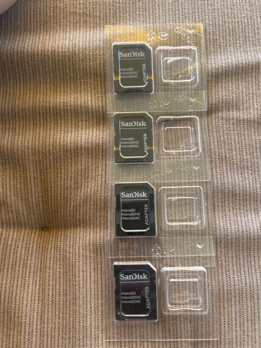 Sandisk Schede di memoria: Adapter SanDisk – Nuovo e nell'imballaggio originale da Lausanne venduto da van_7pp7