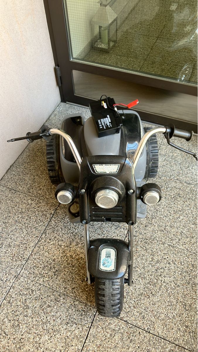 Veicoli per bambini: Kinder Elektro Motorrad gebraucht – Usato da Luzern venduto da FeU