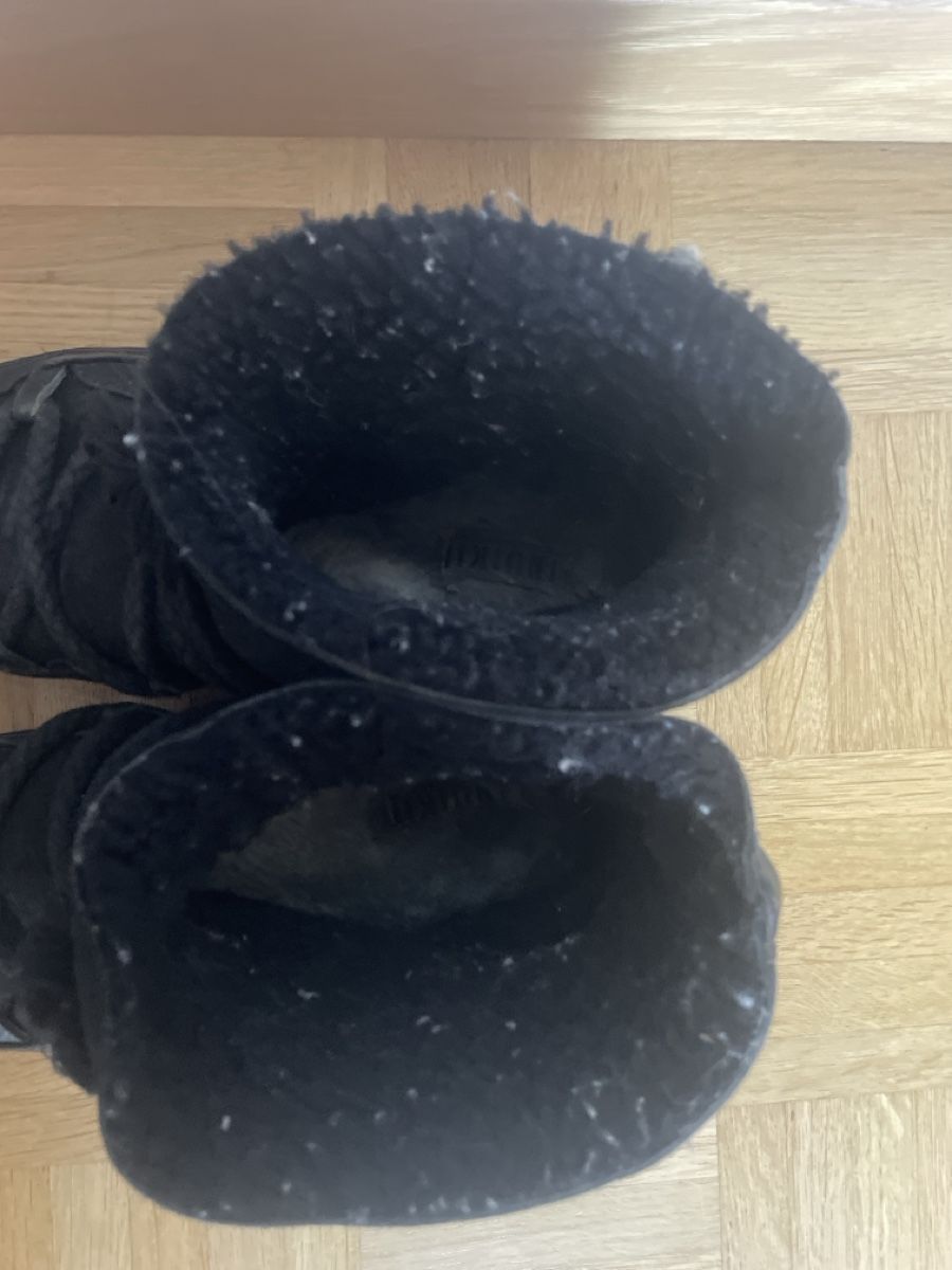 Inuikii Scarpe da donna: Inuikii Boots – Usato da Oberwil b. Zug venduto da gone_minimal 2