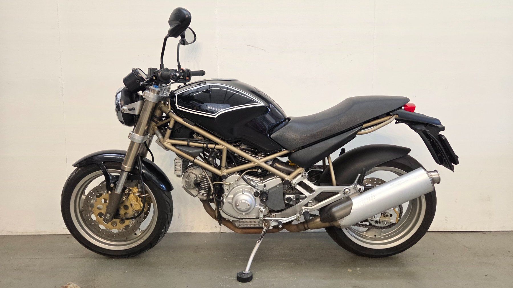 Ducati Strasse: Ducati Monster 900 – Gebraucht aus Tägerschen von Moto-Welt 1