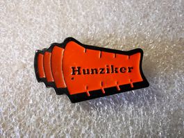 Ansteckpin 2: Hunziker