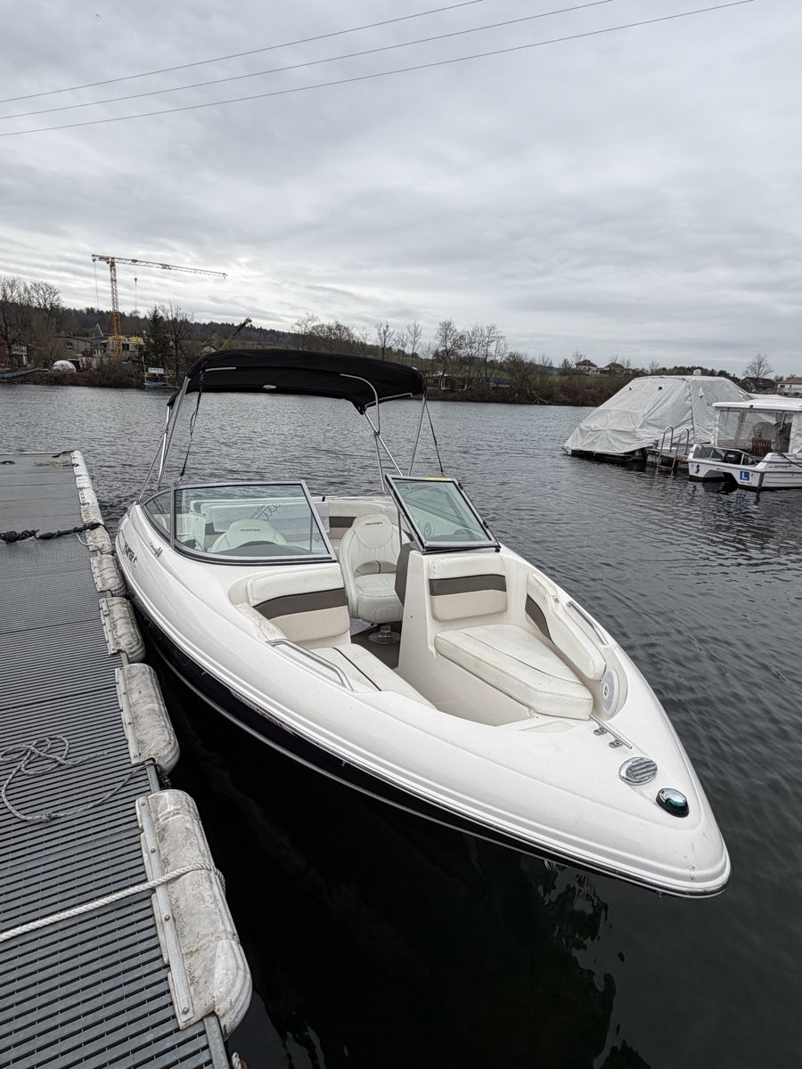 Barche: Motorboot Rinker 192BR inkl. Trailer – Usato da Solothurn venduto da Eduka72