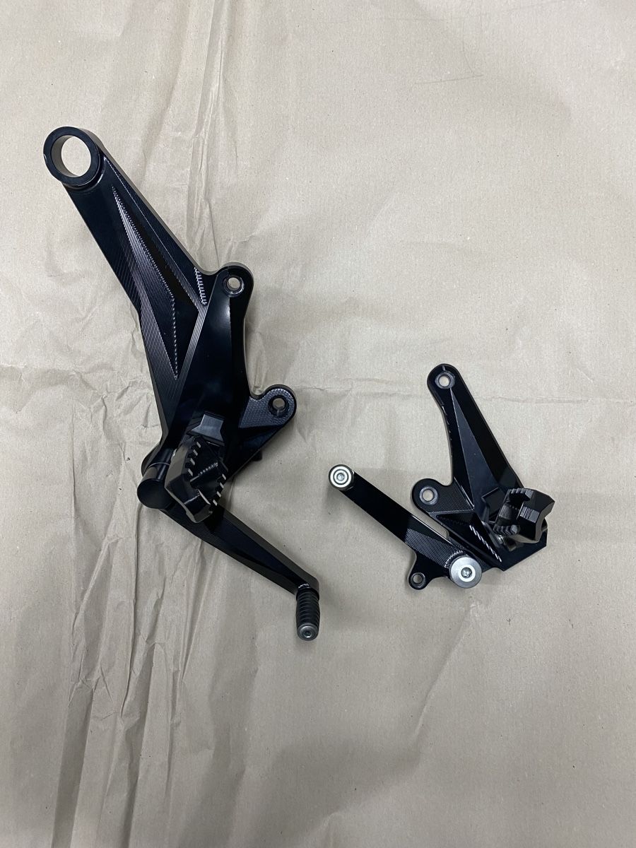 Ducati Tutti i ricambio per moto: Commandes reculées Tamburini pour Ducati Diavel 1200 – Usato da Romanel-s-Lausanne venduto da rico_mat 2