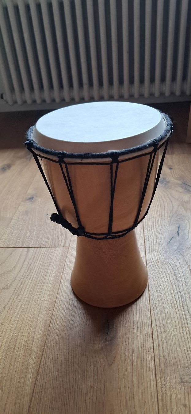 Strumenti musicali: Djembe Trommel Holz 30cm hoch – Usato da Mellingen venduto da lathei