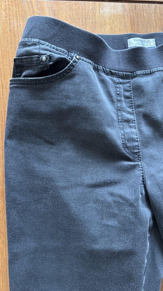Brax Jeans: RAPHAELA by BRAX slim jeans 42 – D'occasion à Zollikon par rose59 3
