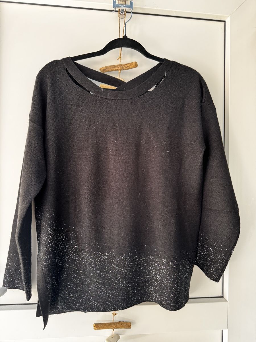 Pulls & Sweat-shirts: Pull noir Captain Tortue dos croisé – D'occasion à Lausanne par Flomag