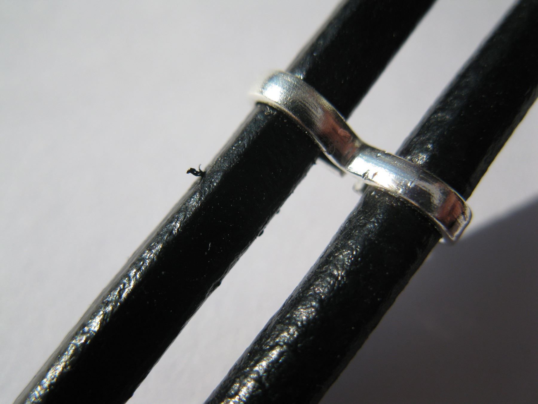 Perle (finte): 25 Verbinder gross, versilbert 12mm – Nuovo e nell'imballaggio originale da St. Margarethen TG venduto da LuanaKa 2