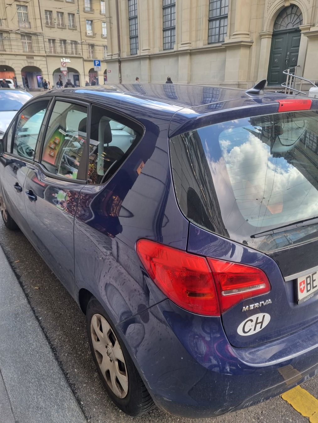 Opel Autos: Opel Meriva, Blau, JG 2011,  ab MFK – Gebraucht aus Weissenburg von STMA09 5