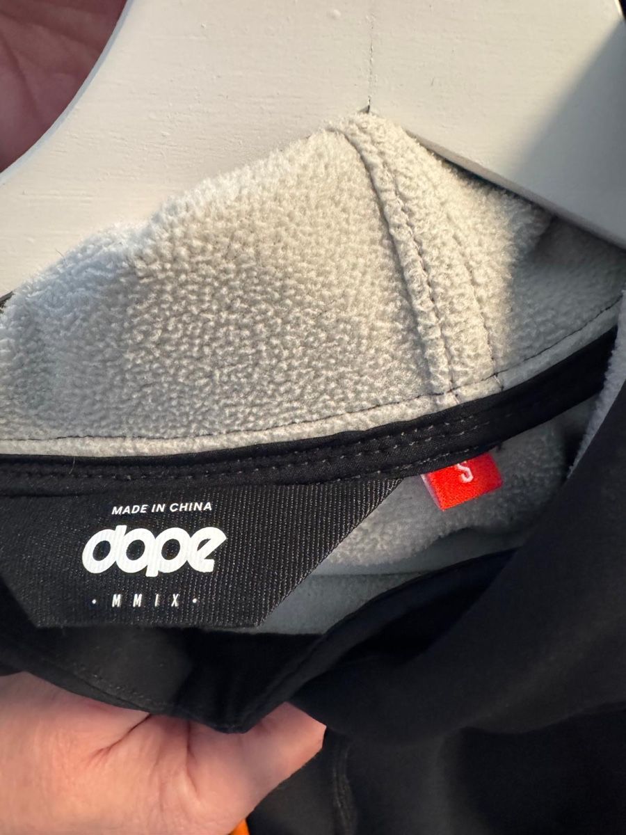 Dope Giacche: Dope Winterjacke, Grösse S, neuwertig – Usato da Malters venduto da pascal-simon75 2