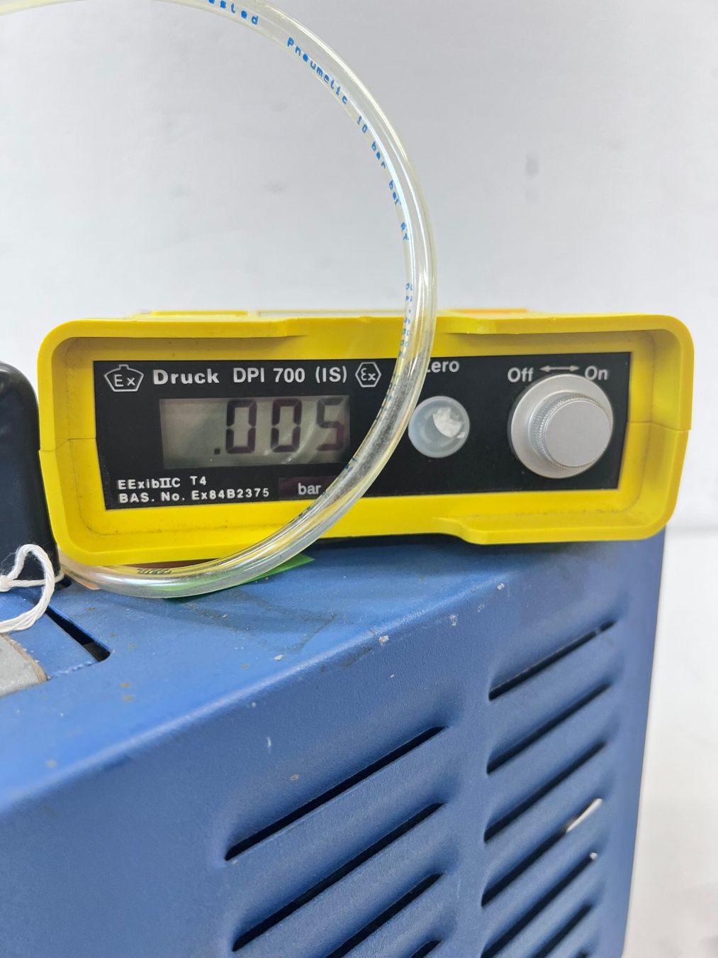 Accessori da laboratorio: Vacuubrand RD4 Drehschieber Vakuumpumpe – Usato da Niederdorf venduto da LeptonAG_Labor 6