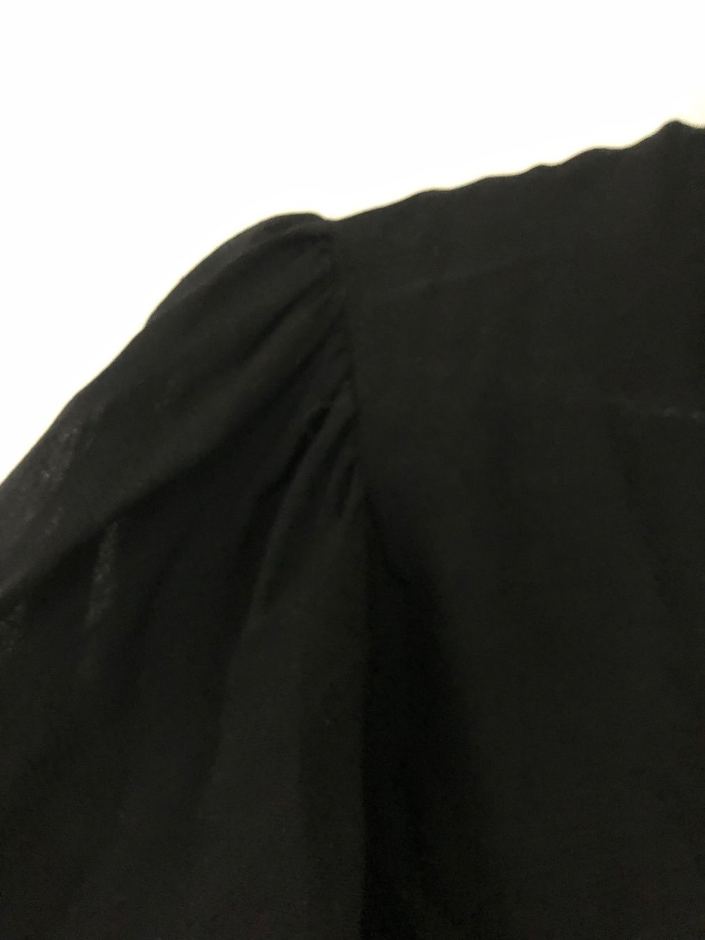 Akris Camicette: Schwarze Bluse Akris – Usato da Basel venduto da Kalleskaviar 1