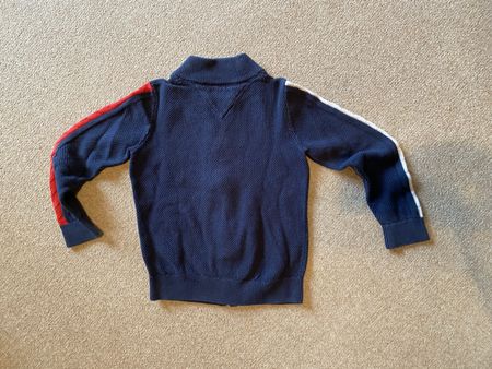 Veste Tommy Hilfiger garçon, taille 128, impeccable!