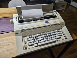Triumph Adler TA 400 Schreibmaschine