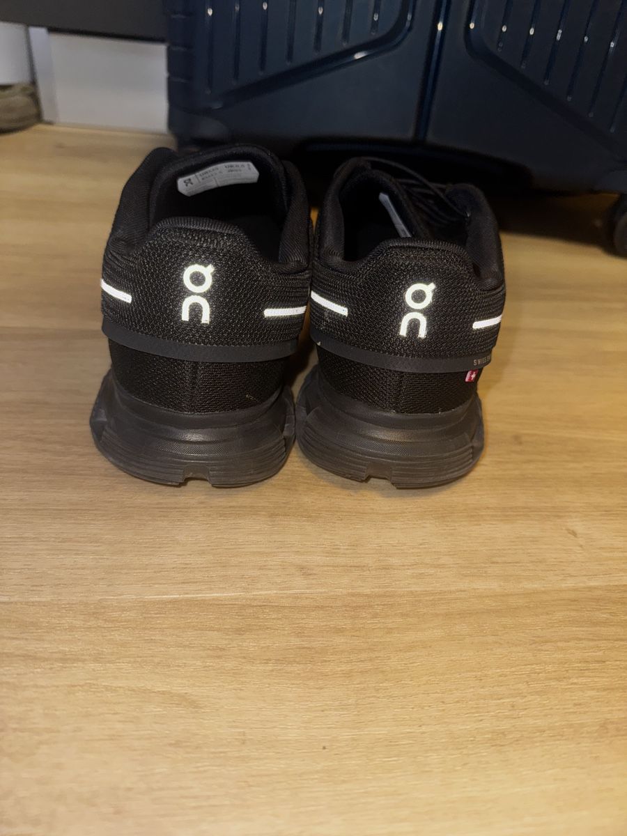 On Herrenschuhe: Chaussures On  – Gebraucht aus Petit-Lancy von bou_7vrk 5