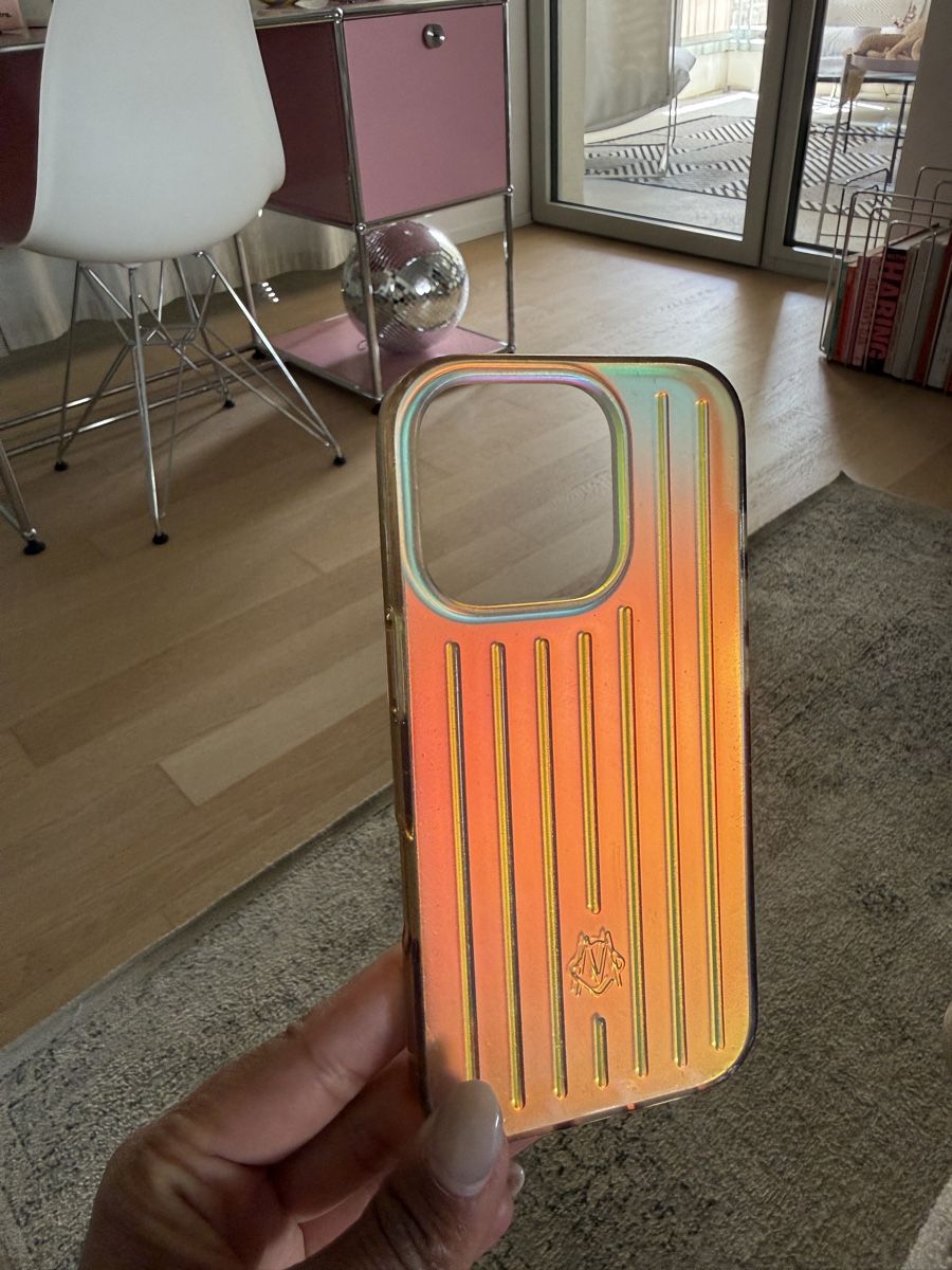 Covers & Schutzfolien: RIMOWA Coque iPhone 16 Pro iridescent – Gebraucht aus Wallisellen von rac_sy2x