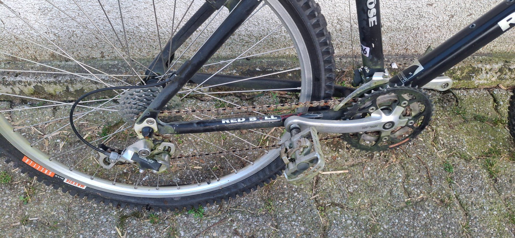Biciclette: Mtb Red Bull mit Hydralischen Bremsen – Difettoso da Kyburg venduto da JBMNT2020 4