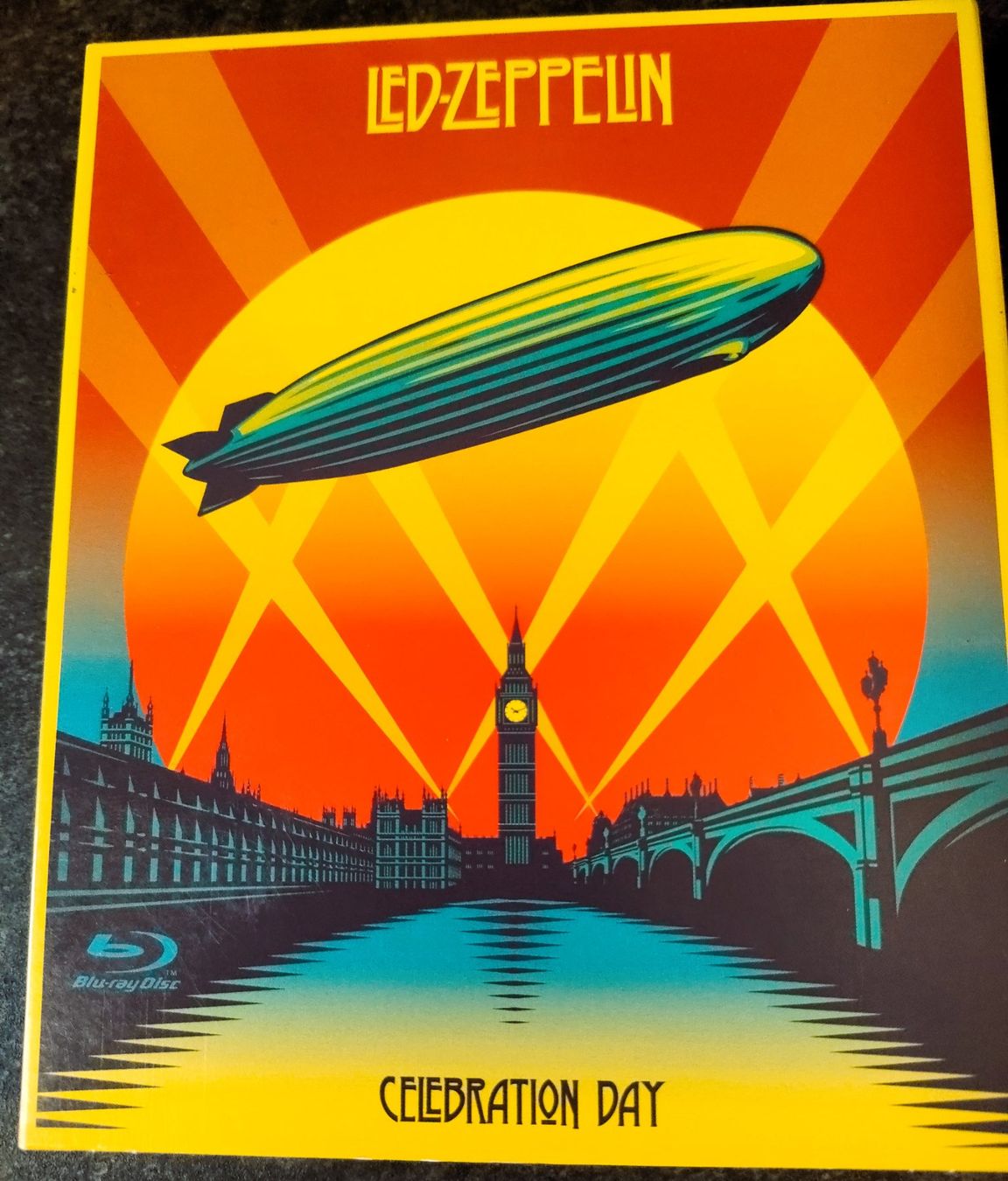 Tutti i DVDs: Led Zeppelin - Celebration Day, 2x CD, 1x Blu-Ray – Usato da Rheineck venduto da han_c85z