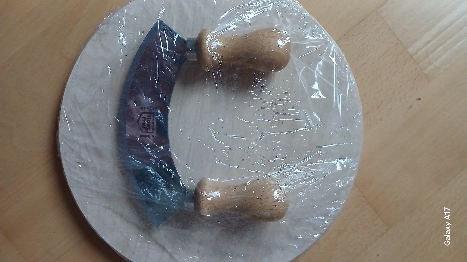 Coltelli da cucina: Wiegemesser mit Brett (Neu) – Nuovo (secondo la descrizione) da hinwil venduto da tho_j6kz